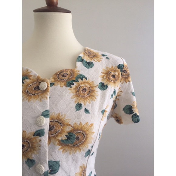 🌷 S O L D 🌷Vintage 90's Boho Sunflower Day Dress - Picture 2 of 5